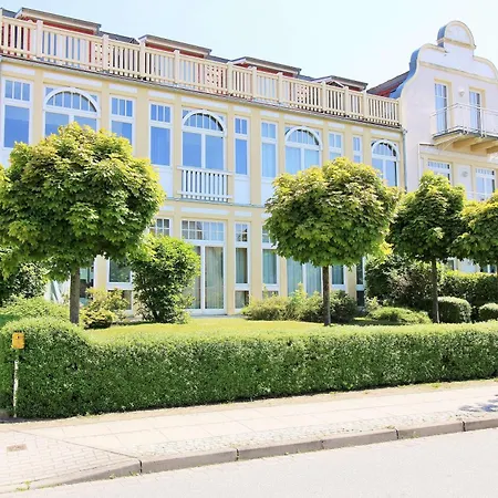 Haus Kuehlung 3 Апартаменты *